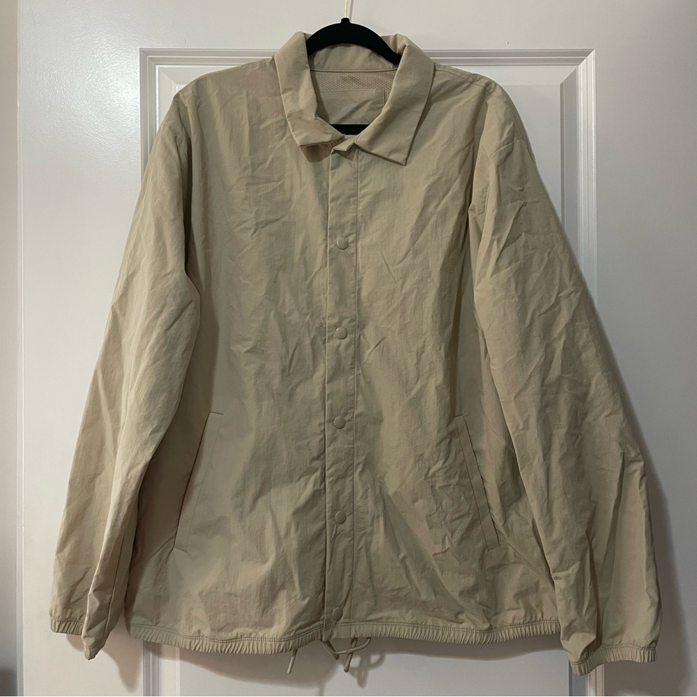 NWTOLD NAVY TAN BUTTON FRONT JACKET WITH COLLAR